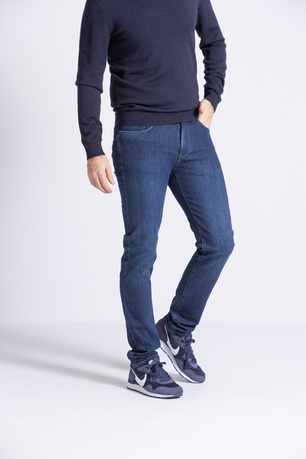 Zilton Rodger 08 Blauwe regular fit jeans van Italiaans denim kleur 940 Dark Denim Broek