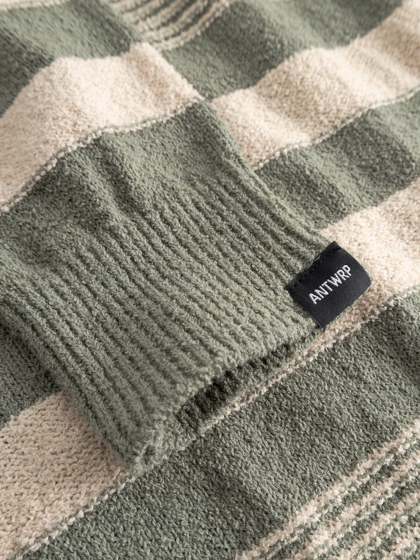 Antwrp pull BKW501 kleur 540 green ash