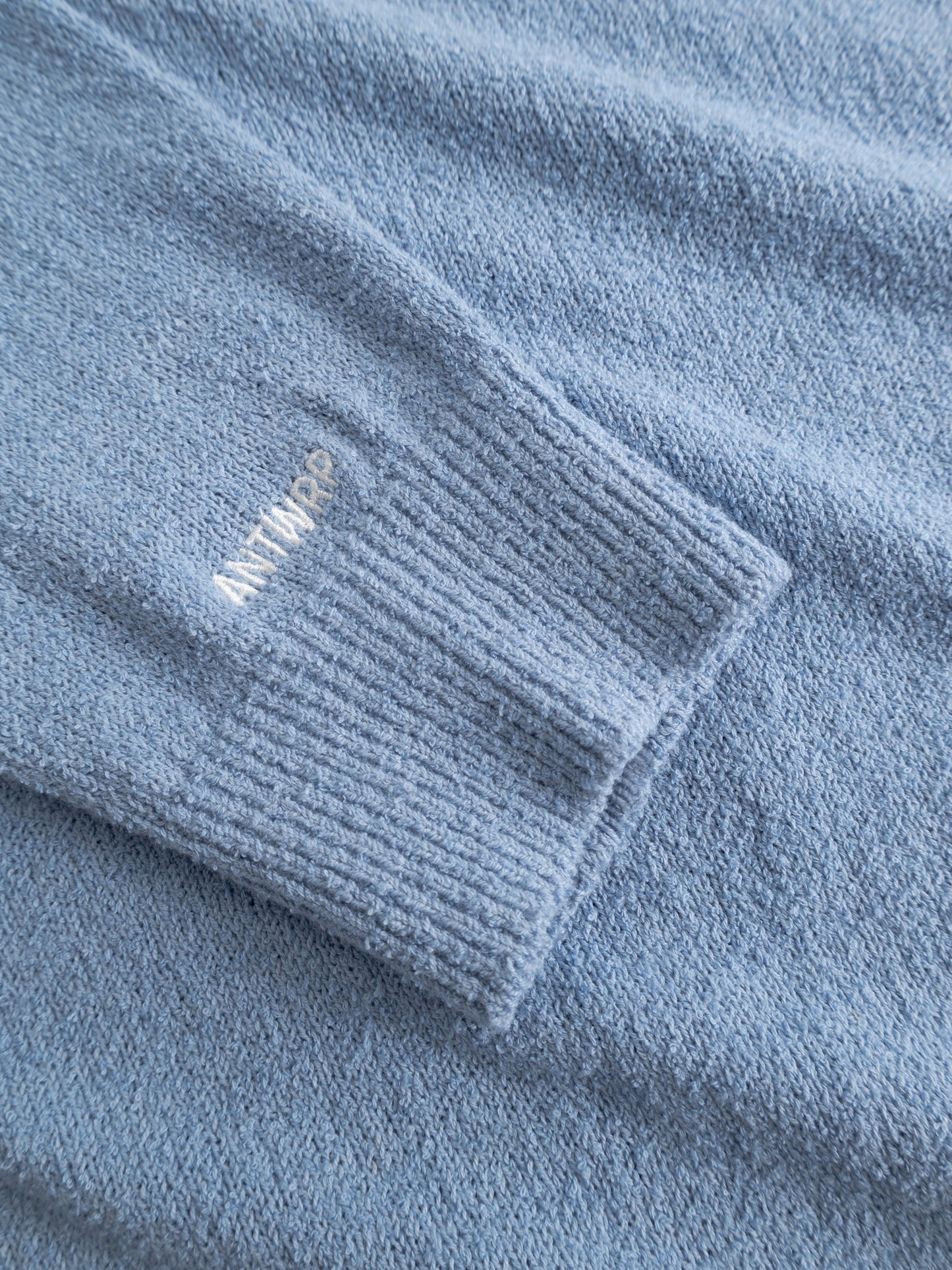 Antwrp pull BKW502 kleur 401 light blue