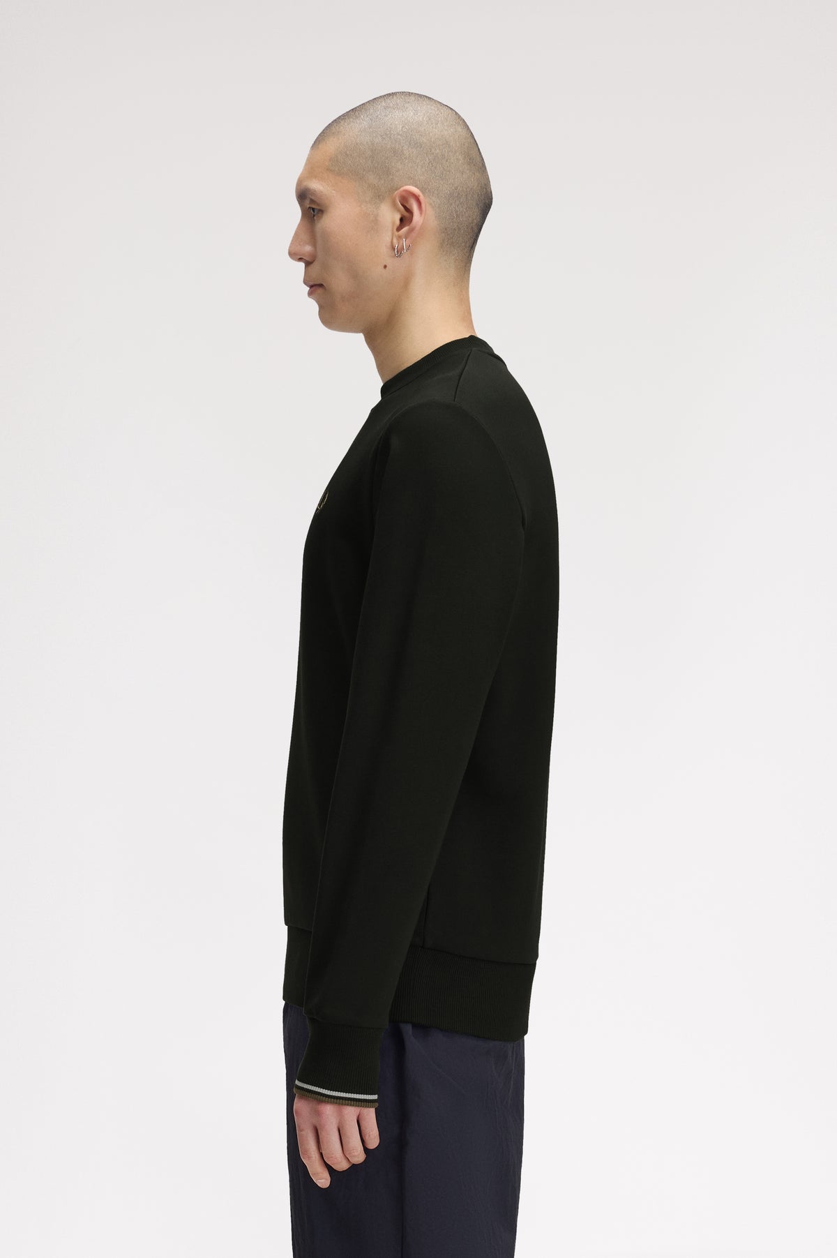 Fred Perry sweater M 7535 kleur 78c green